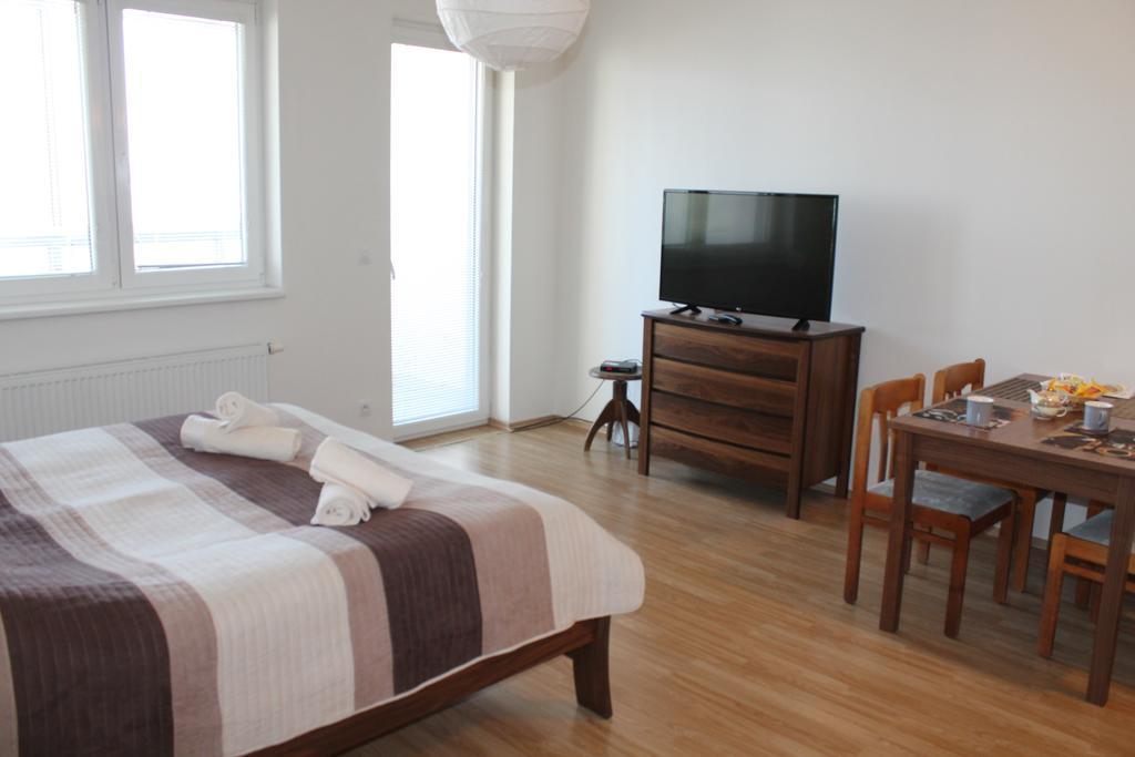 New Studio On V Doline 1 Hotel Prague Exterior photo
