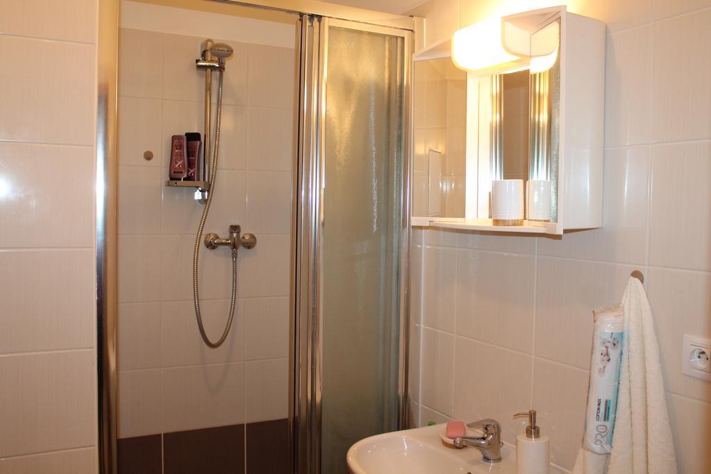 New Studio On V Doline 1 Hotel Prague Exterior photo